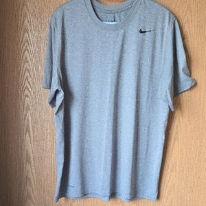 Nike Gray Short Sleeve Tee Classic Design